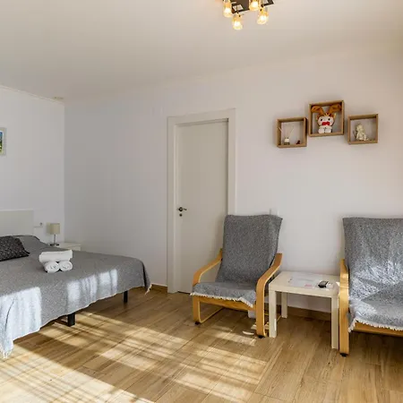 Apartment Inftour President 3